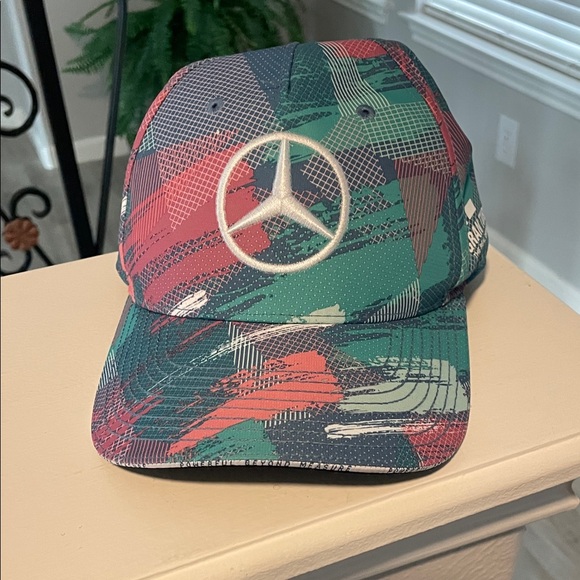 Mercedes AMG Petronas F1 Hat - Picture 5 of 8